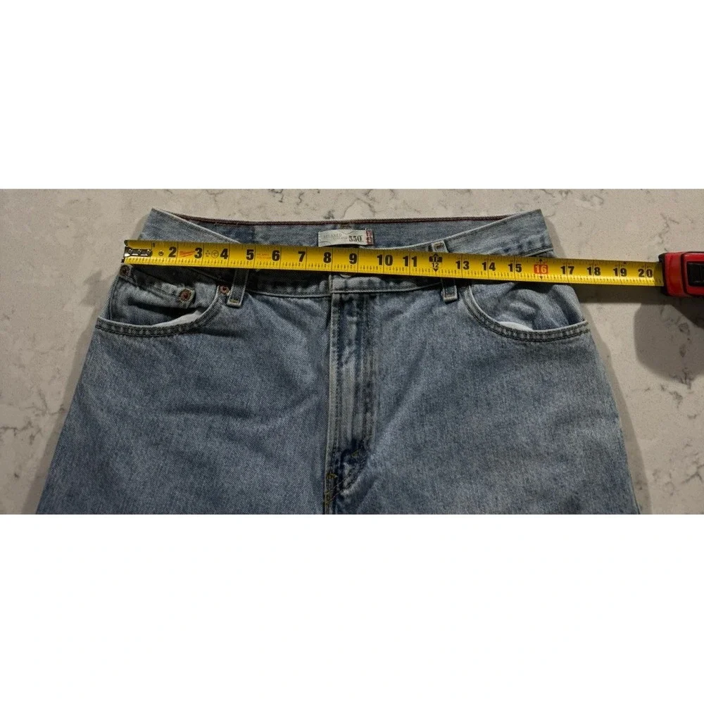 VTG Y2K Levi's 550 Jeans Womens 14 Blue Light Wash Relaxed‎ Tapered Mom Denim
